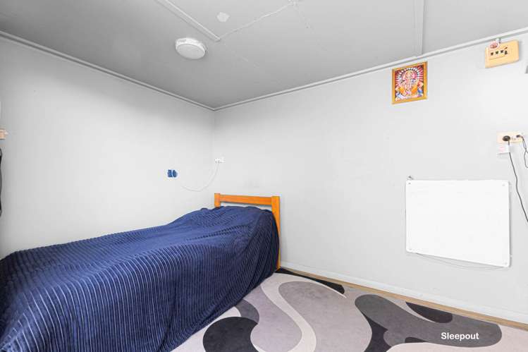 2/30 Gloucester Road_5