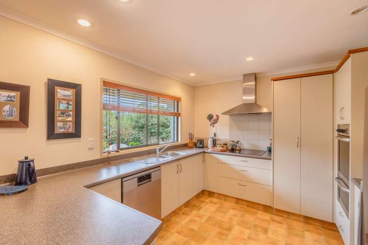 2 Petersen Place Waipukurau and Surrounds_3