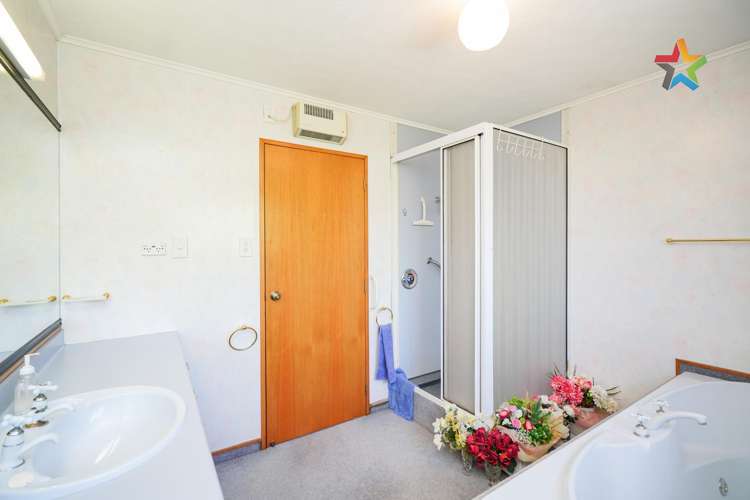 195 Queens Drive Windsor_12