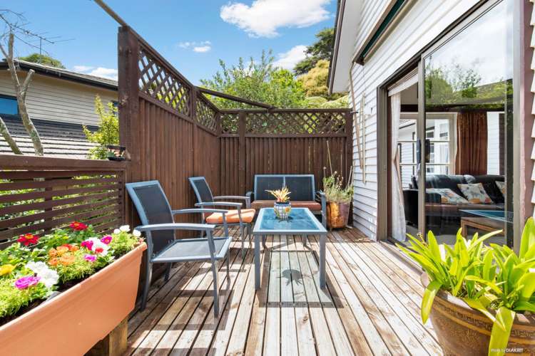 40 Highland Avenue Titirangi_3