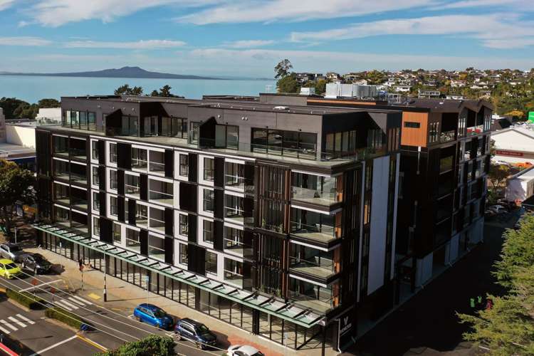 411/4 Bute Road Browns Bay_11