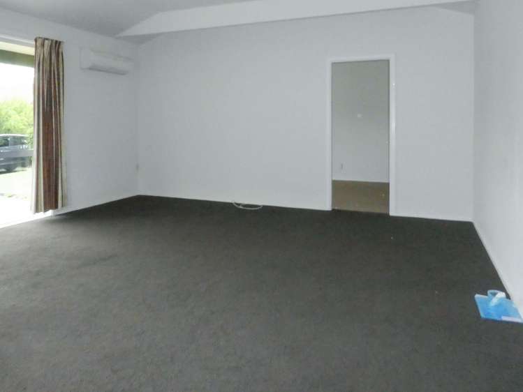 22 Rutherglen Av Ilam_3
