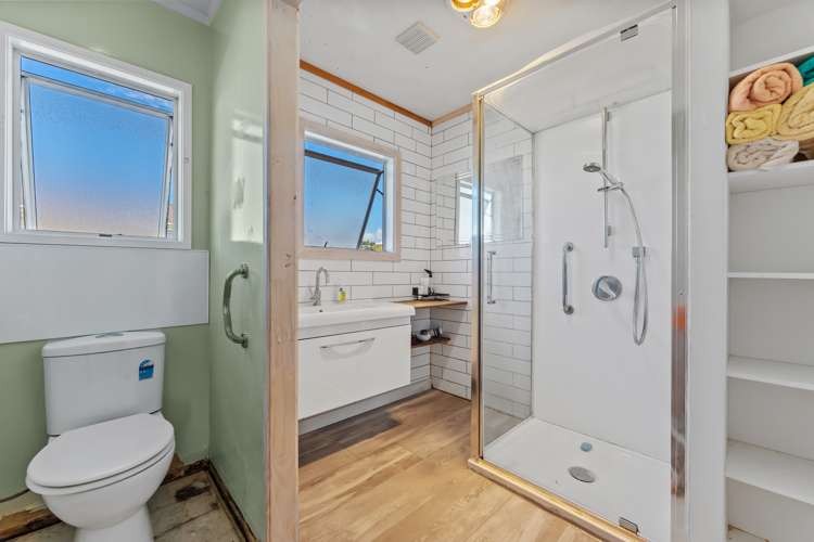 15 Dillon Crescent Clover Park_15