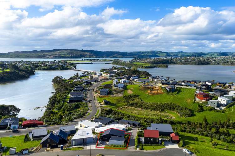 15 Maataitai Road Raglan_25