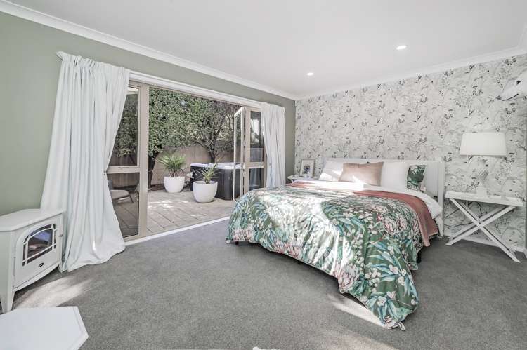 8 Excalibur Place Burwood_28