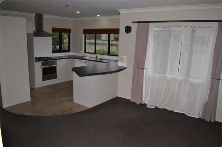 75 Meridian Grove Kelvin Grove_2