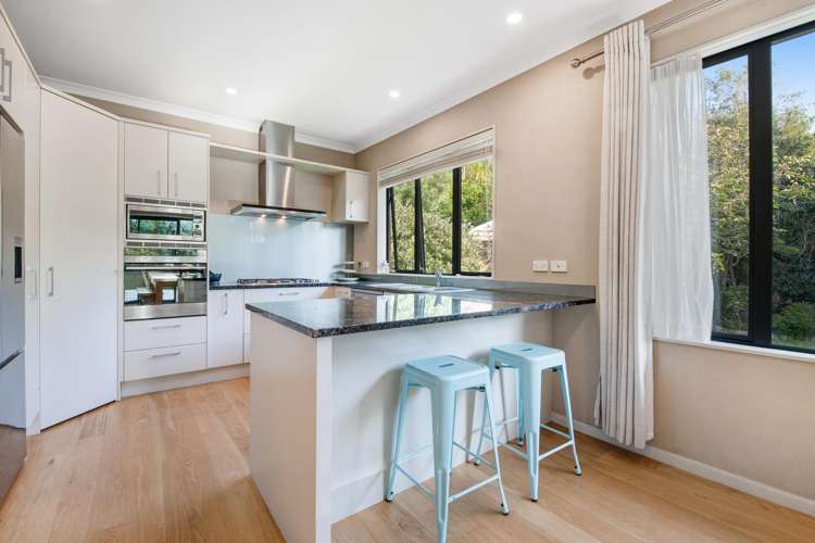 22 Bur Oak Terrace Schnapper Rock_9