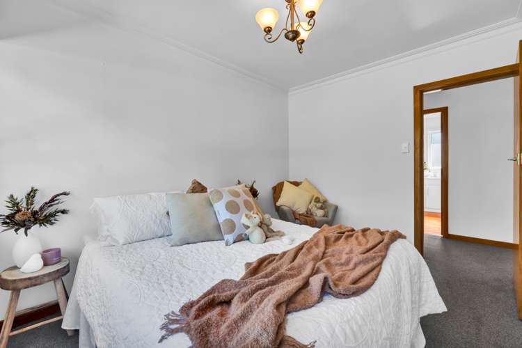 15 Rimu Street Strandon_14