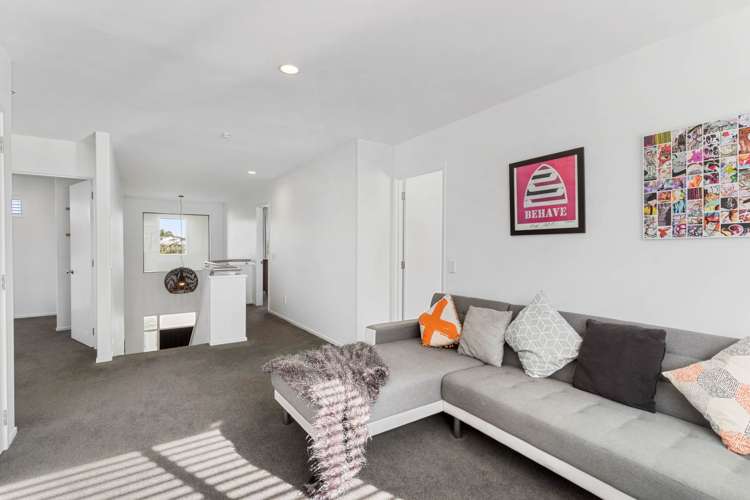 19 Pine Harbour Parade Beachlands_18