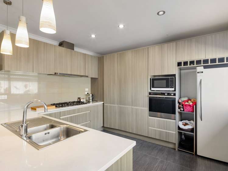 8 Hatfield Way Huntington_9