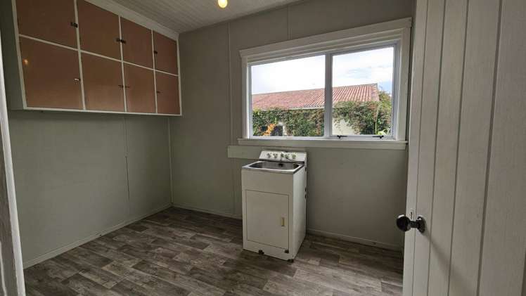 72 Broadway Waitara_10