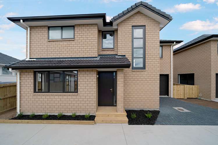 8a Strid Road Te Atatu South_1