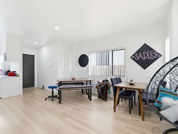 3B Putiputi Way Papakura_3