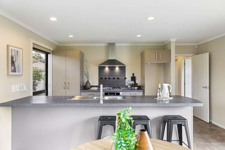 219A College Street West End_16