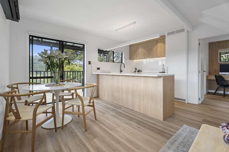 29 Calais Terrace Ostend_1