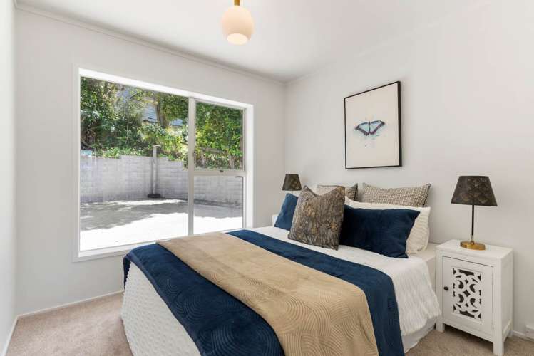 13 Dunraven Place Torbay_13