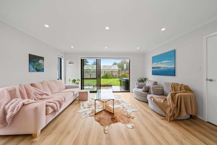 17 Reakes Crescent Wallaceville_5