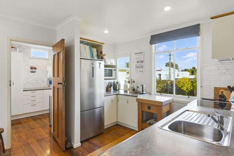 2 Weraroa Road_4