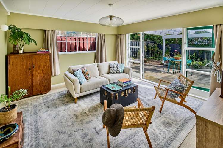 11 Mckeefry Grove Tawa_7