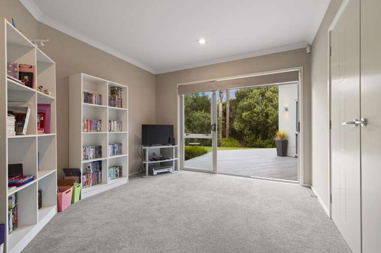 67 Lough Bourne Drive Pukekohe_11
