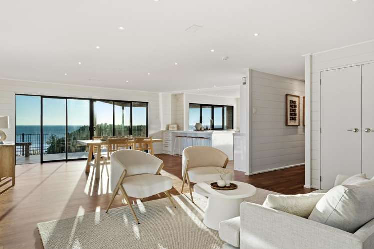 2A Lloyd George Road Wainui_7