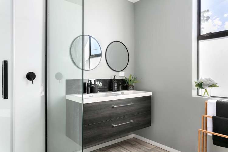 135 Roebuck Road Te Hapara_19