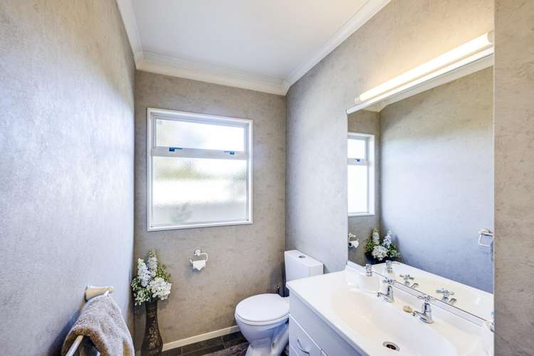 5a Park Lane Greenmeadows_13