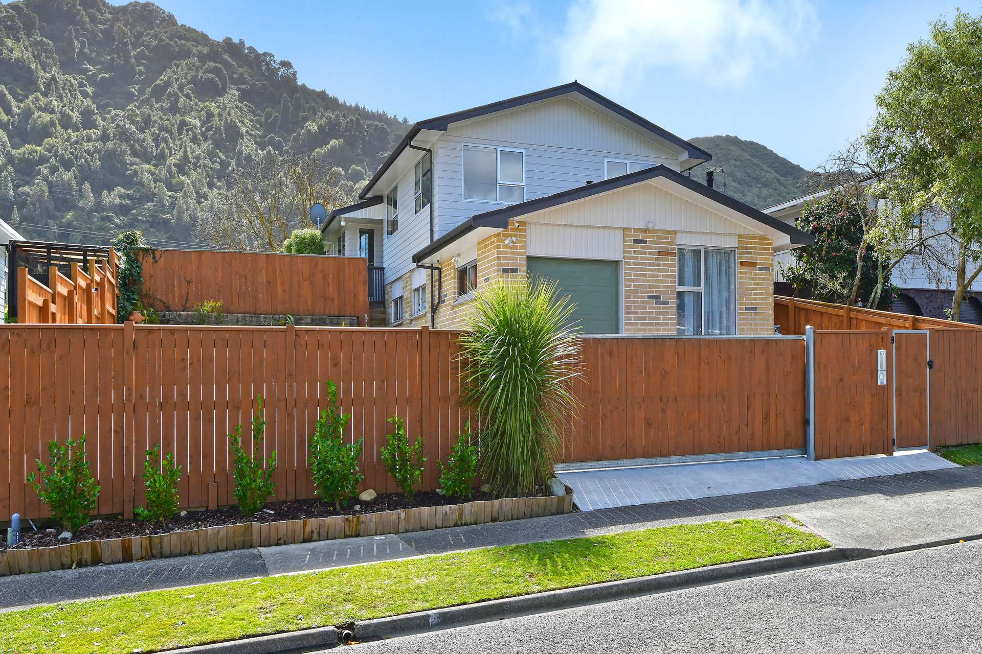 172 California Drive Totara Park_0