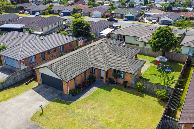 Family Home in Clendon Park