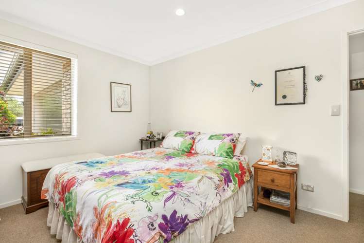 14 Stranraer Crescent Wattle Downs_10