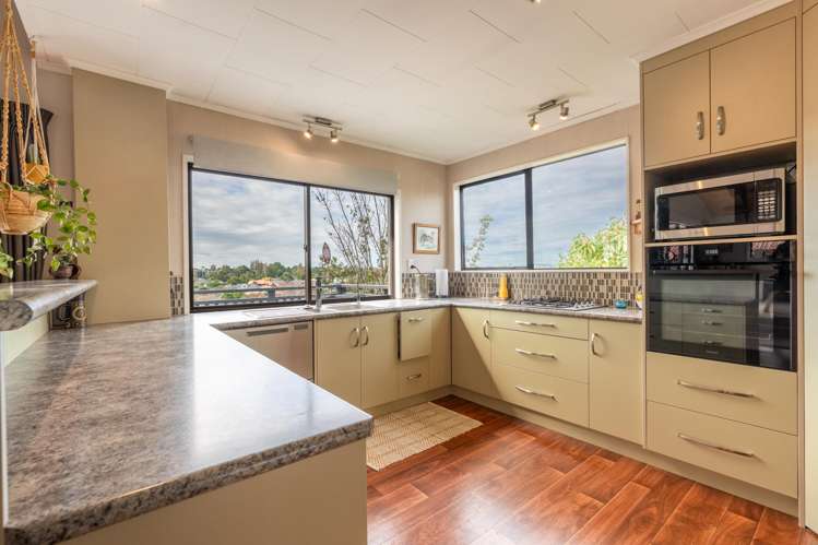 13 Houhere Place Pukete_3