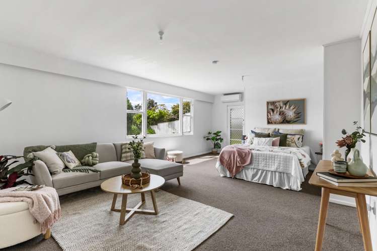 45 Bracken Road Paparangi_9