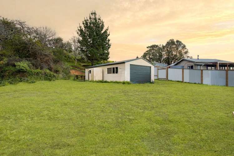 147 Renown Road Waikokowai_12