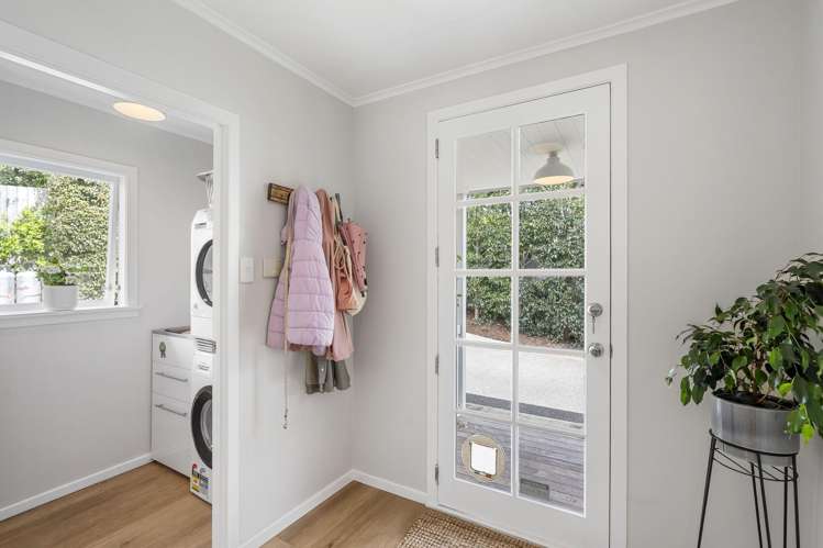 6 Norglen Lane Riverhead_14