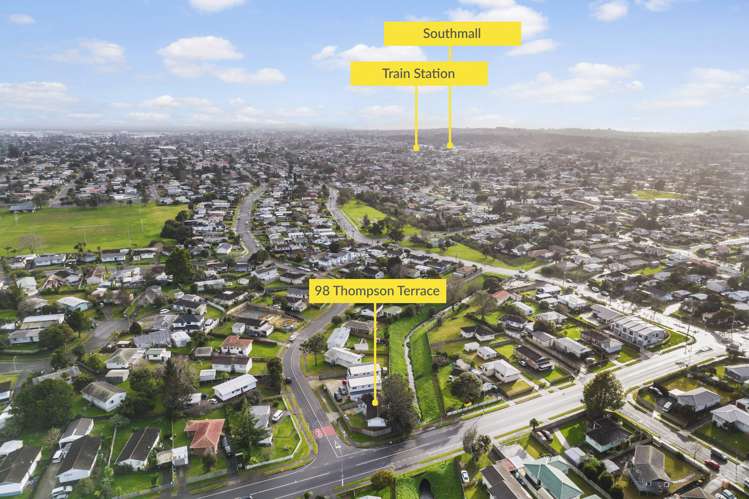 98 Thompson Terrace Wattle Downs_15