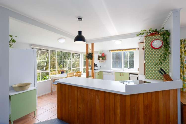 265 Lud Valley Road Hira_10