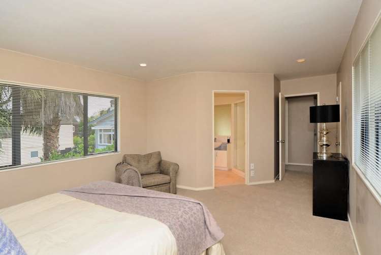 169 Landscape Road Mount Eden_16