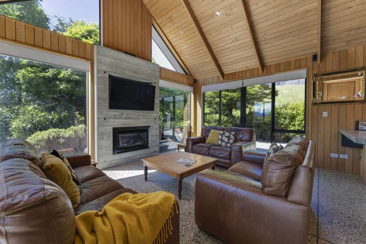 15 Skye Lane Jacks Point_1