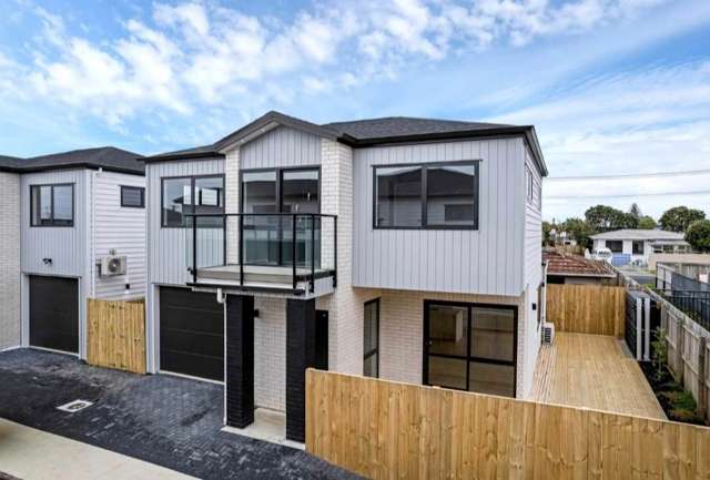 Brand New Property in Prime Papatoetoe!