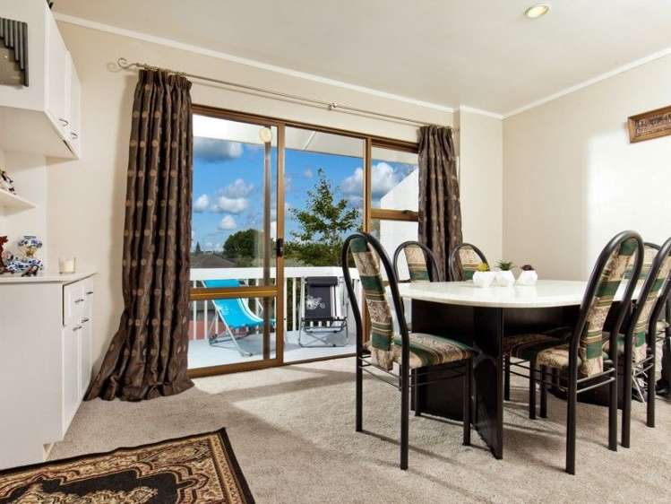 2/2 Brian Avenue Forrest Hill_5