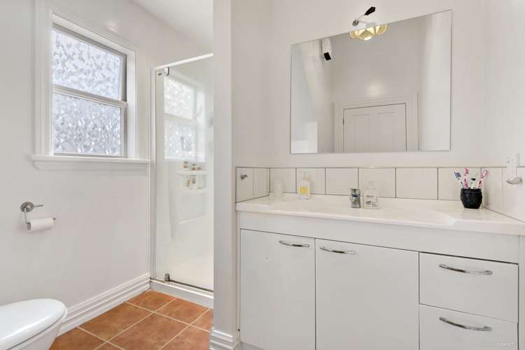 60 Austin Street Mount Victoria_9