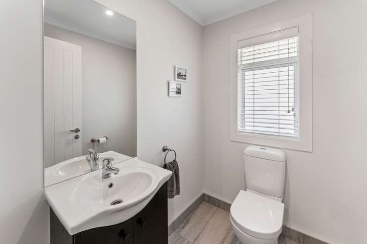 13 Heron Grove Richmond_19