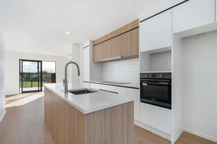 31 Falcon Crescent_5