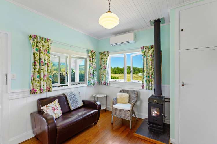 103A Waikawa Beach Road Manakau_11