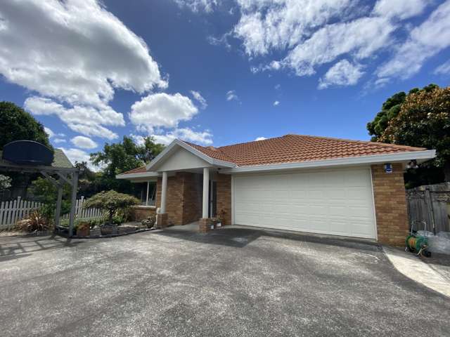 8 Corfield Way Pakuranga Heights_1