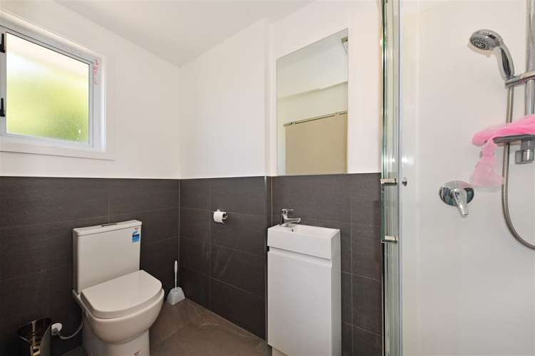 24 Roberts Road Hei Hei_9