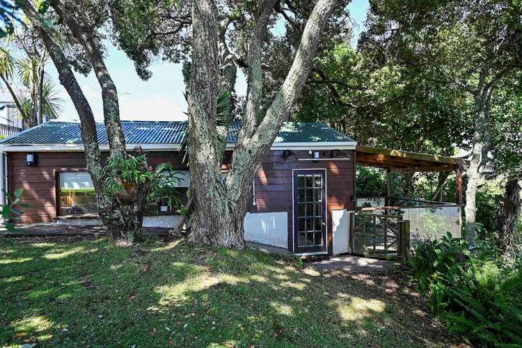 79 Ngataringa Road Devonport_21