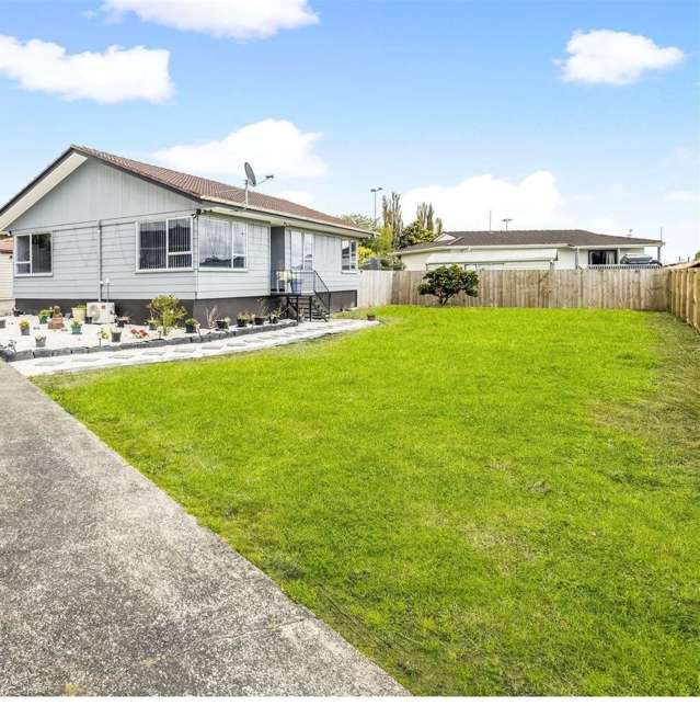 Newly renovated three-bedroom house in Clover Park