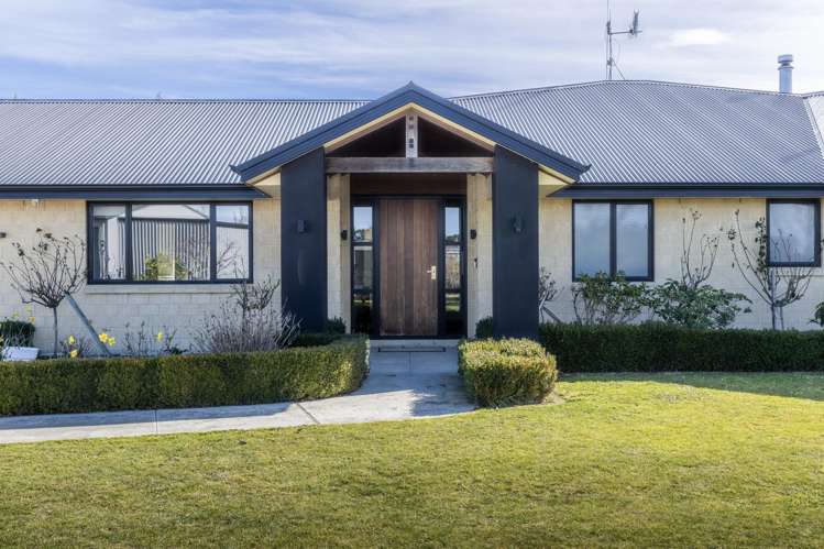 255 Calico Line Marton_32