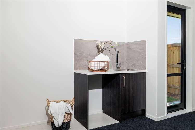 18 Lovelock Avenue Rolleston_15